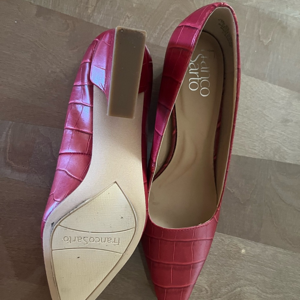 Red Franco Sarto block heel shoes